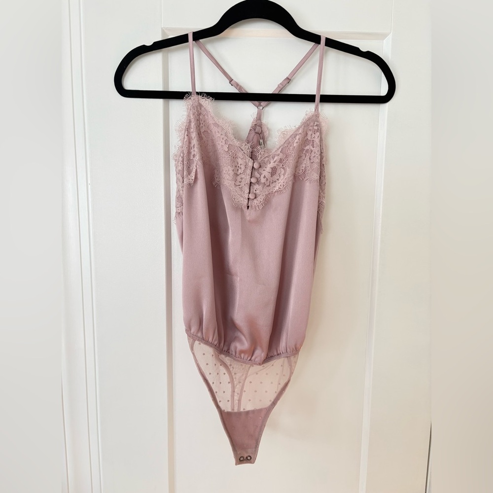 Abercrombie & Fitch Dust Pink Lace Bodysuit | NWT | Size XXS